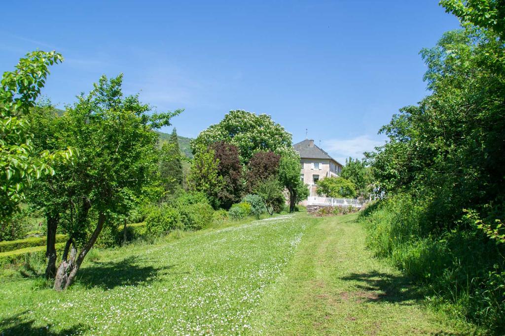 Domaine Du Vern Saint-Affrique Bagian luar foto